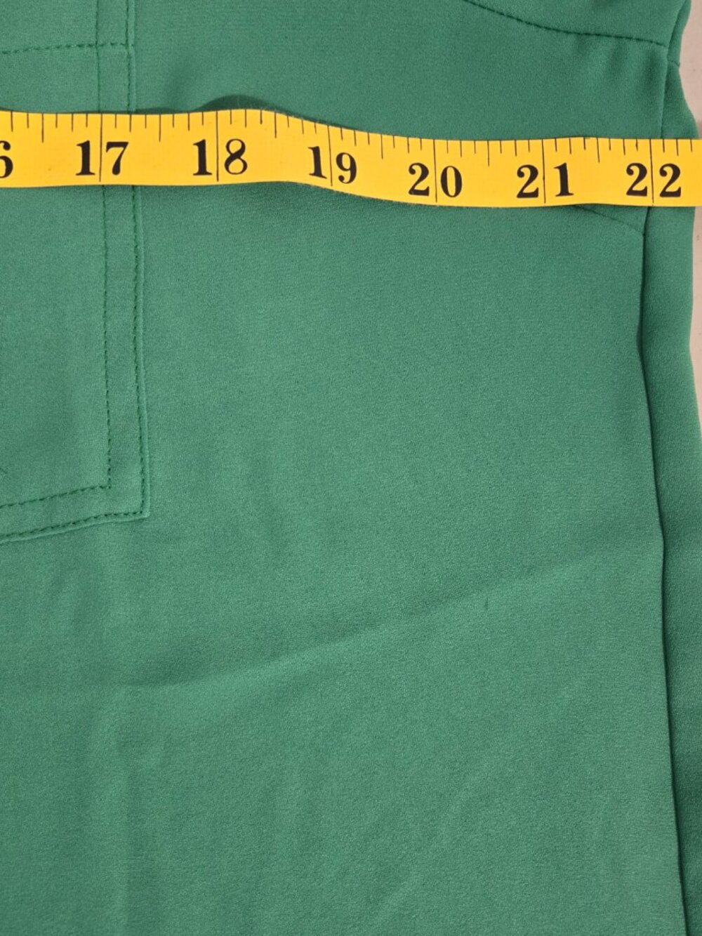 Maurices Emerald Green Button Down Blouse Roll Tab Sleeve Size Large - Picture 7 of 8